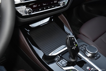 2019款宝马X4 2.0T自动xDrive25i M运动套装
