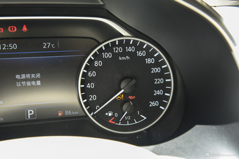 2015款楼兰 2.5L自动XV RES Plus两驱豪雅版