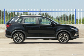 2018款荣威RX5 1.5T 20T手动两驱互联网智惠版