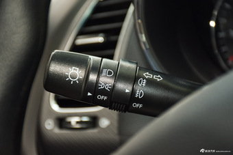 2016款起亚K3 1.6L手动GL