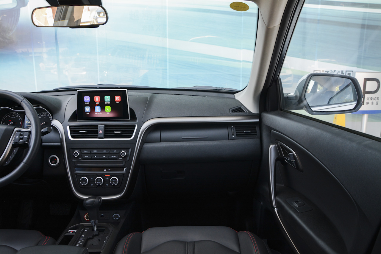 2017款奔腾X80 1.8T自动豪华型 