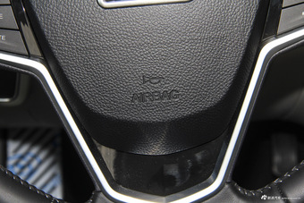 2016款众泰Z700 1.8T自动DCT典雅型