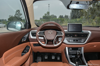 2018款北汽幻速S7 1.5T 手动尊贵型