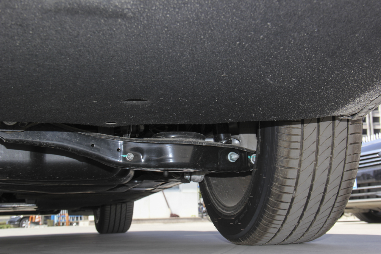 2018款迈腾1.8T自动330TSI DSG尊贵型