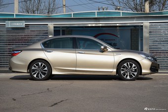 2016款本田雅阁混动2.0L自动锐尊版香槟雅金