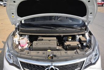 2017款欧尚1.5L手动豪华型