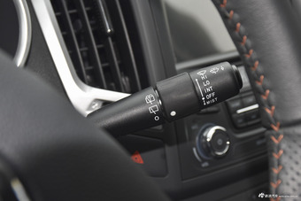 2017款风神AX3领先版1.5L自动致酷型