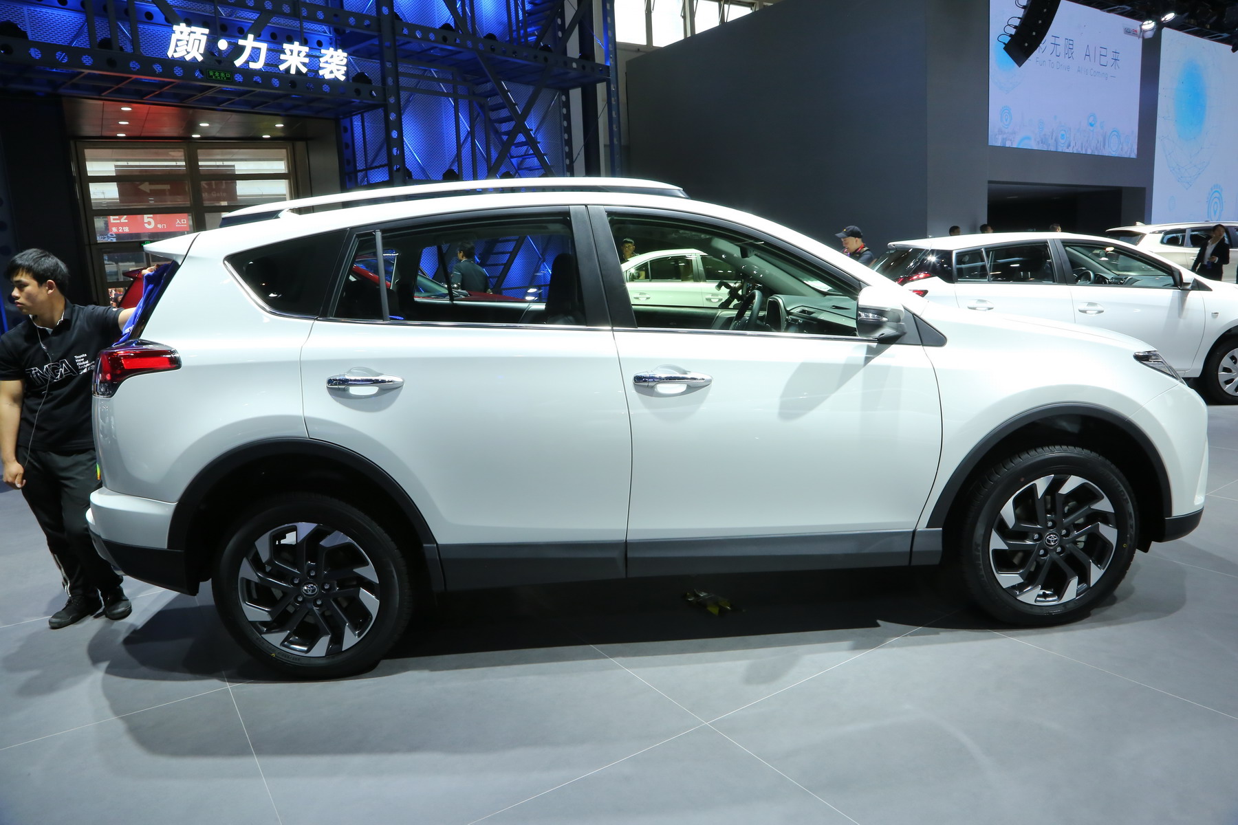 RAV4荣放