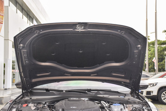 2016款辉昂2.0T两驱御尊豪华版380TSI