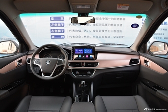 2018款伽途im6 1.5L手动标准型图片