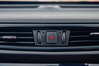 2017款奇骏2.5L自动CVT至尊版 4WD