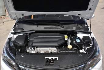 2017款宝骏310 1.5L手动豪华型图片