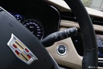 2016款XT5 2.0T自动28T四驱铂金版