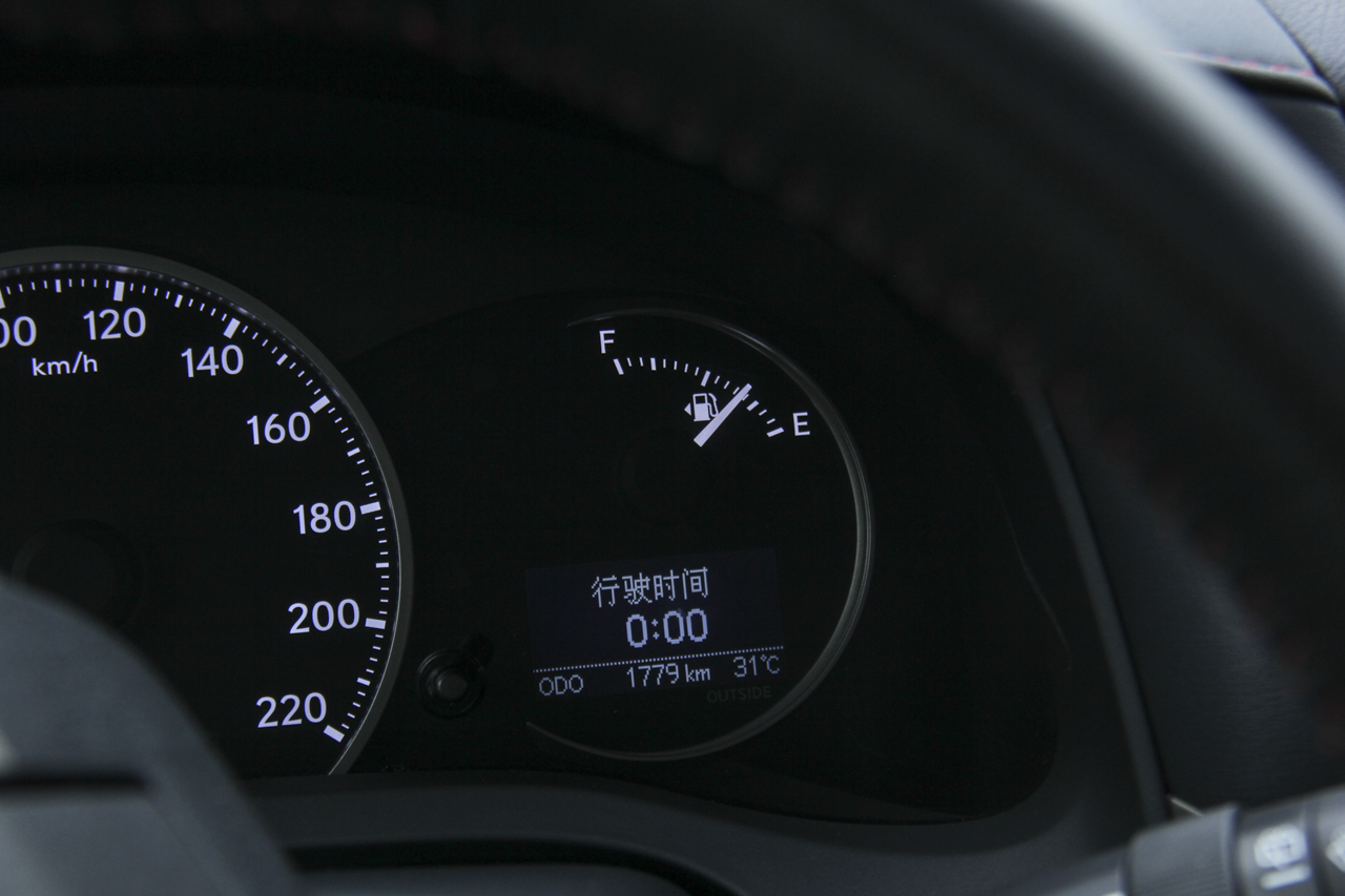 2017款雷克萨斯CT200h 舒适版双色