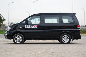 2017款东风风行菱智M5 1.6L手动豪华型