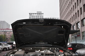 2018款帕杰罗3.0L自动尊贵版