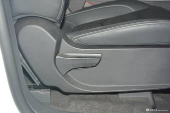 2017上汽大通D90 2.0T手动两驱火星