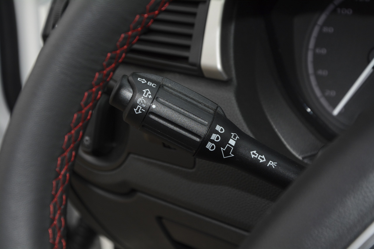  2018款观致3都市SUV 1.6T自动尊贵型