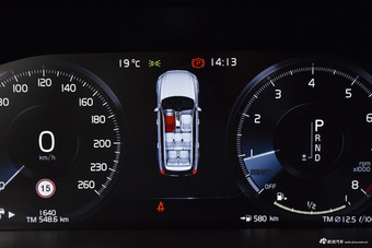 2018款沃尔沃XC90升级版 2.0T自动 T6智尊版