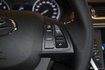 2018款陆风X7劲越 1.5T自动全景至尊型