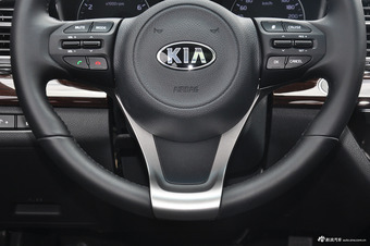 2017款起亚K4 1.8L自动DLX Special