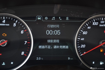 2017款宝骏730 1.5T手动尊享型7座