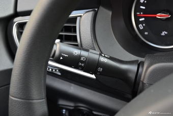 2018款逍遥1.5GTDI手动白银版