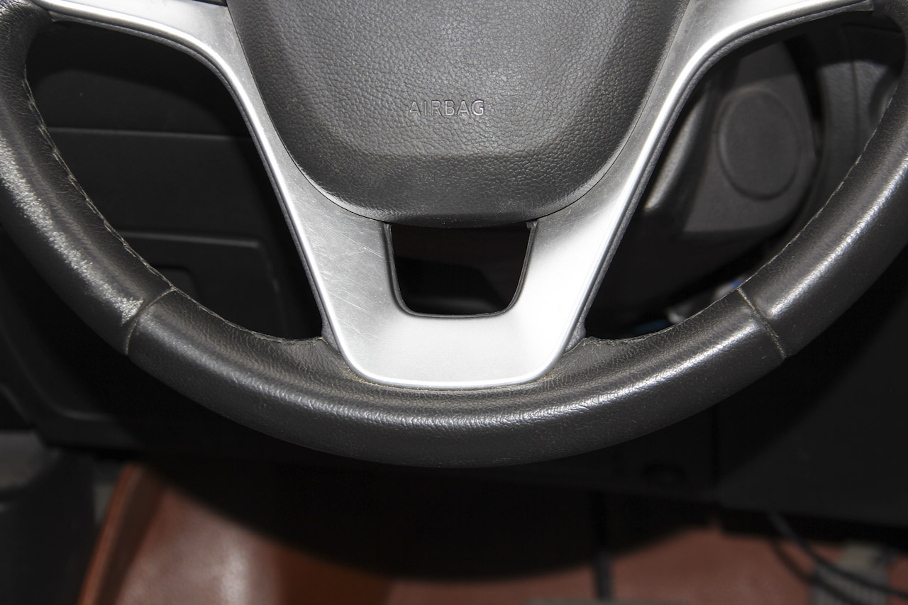 2015款骏派D60 1.8L自动尊贵型 白色