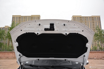 2017款哈弗H6 换代2.0T自动两驱智尚型红标