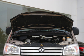 2017款菱智M3L改款1.6L手动7座标准型