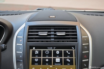 2019林肯MKC 2.0T自动四驱尊雅版 国VI