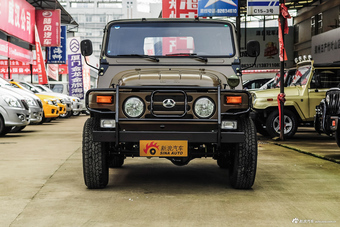 2016款BJ 212 2.0L手动三角门四驱豪华型 国V