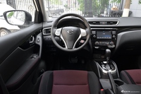 2017款日产逍客 2.0L自动精英版