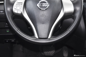 2016款逍客2.0L自动XV Prem豪华版