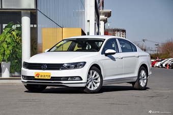 2017款迈腾1.8T自动330TSI DSG领先型