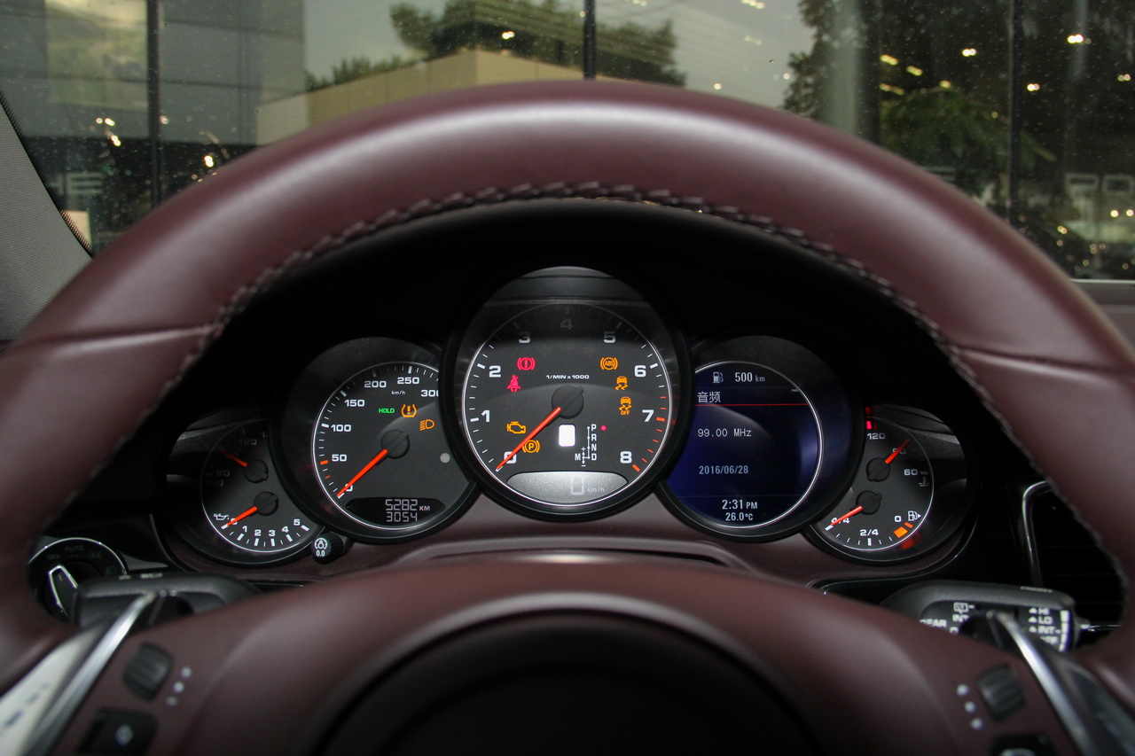 2014款保时捷Panamera 3.0T