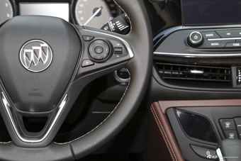 2017款昂科威1.5T自动两驱精英型20T