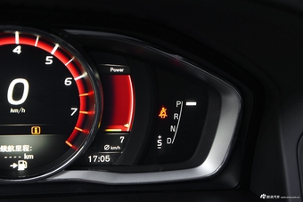 2017款沃尔沃XC60 2.0T自动T5 AWD智远升级版