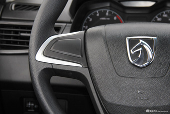 2016款宝骏310 1.2L手动舒适型