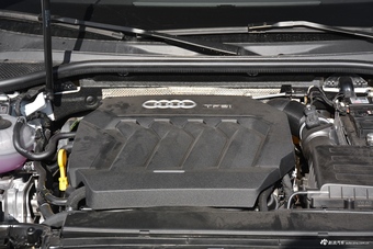 2018款奥迪A3 30周年型2.0T自动Limousine 40 TFSI运动型