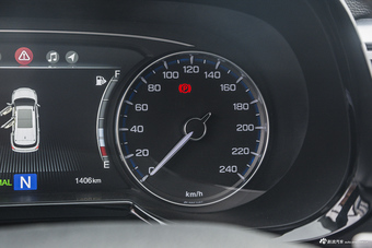 2017款传祺GS8 2.0T自动四驱至尊版320T