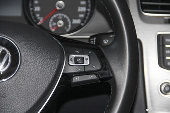 2016款高尔夫1.4T自动豪华型