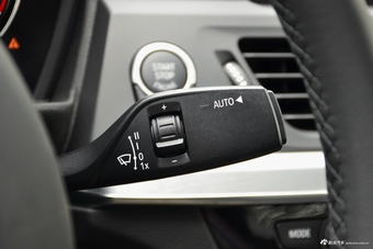 2018款宝马1系125i自动运动型