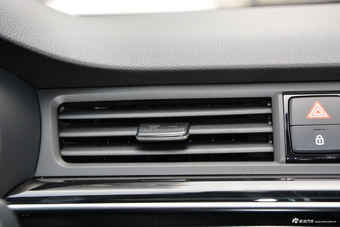 2017款起亚K2 1.4L手动15周年特别版GLS三厢