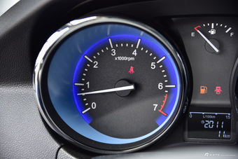 2015款凯翼C3 1.5L手动金钻型