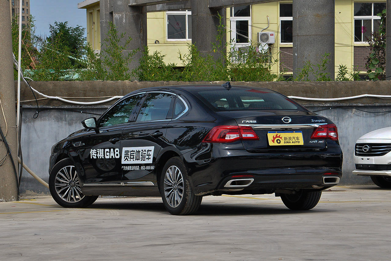 2017款传祺GA8 1.8T 280T自动尊享版