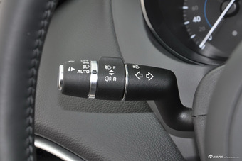 2018款捷豹F-PACE 2.0T自动四驱都市尊享版