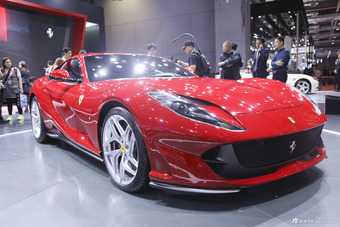 法拉利812 Superfast