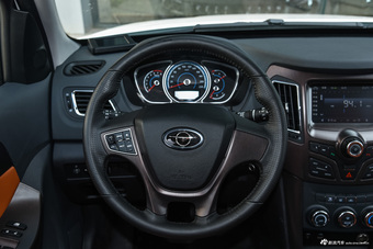 2015款海马S7 2.0L手动改款纵骋型