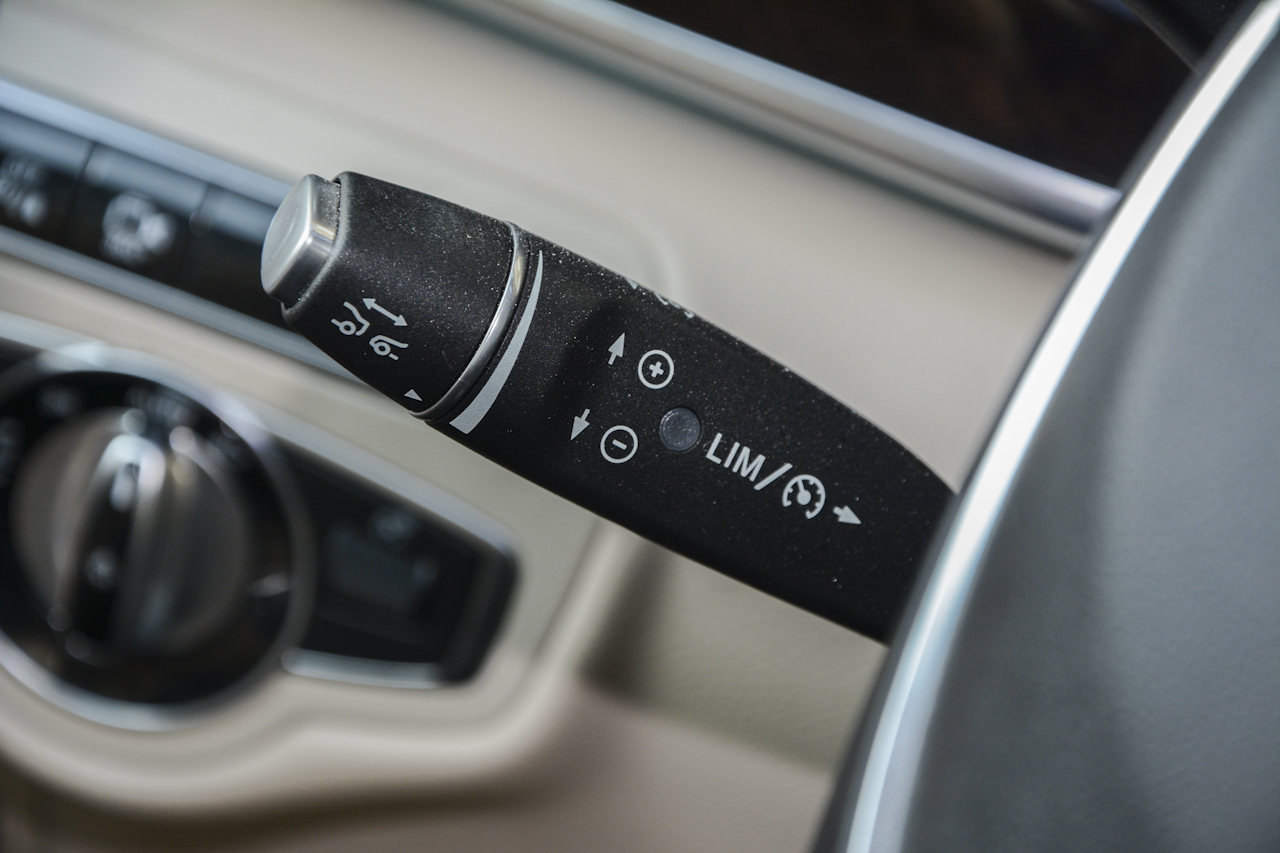 2017款奔驰V级 V 260 尊贵版